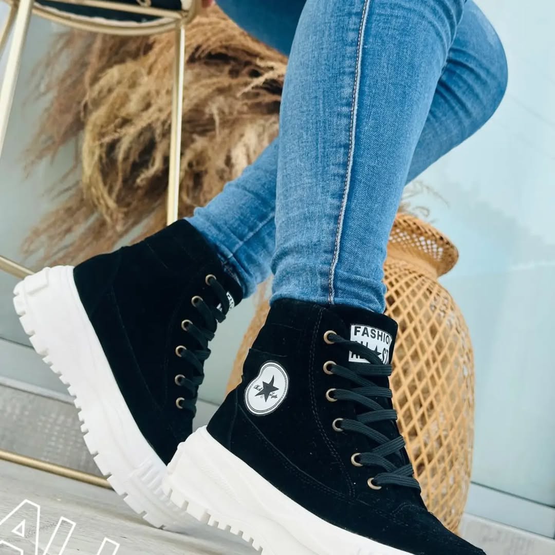 gid://shopify/MediaImage/24692326301790